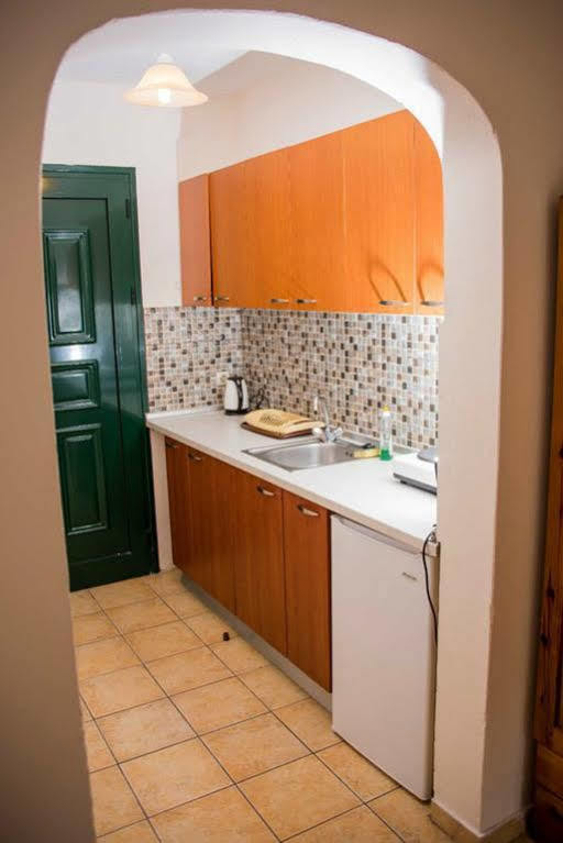 Arianna Studios And Apartments Paleokastritsa Exterior photo